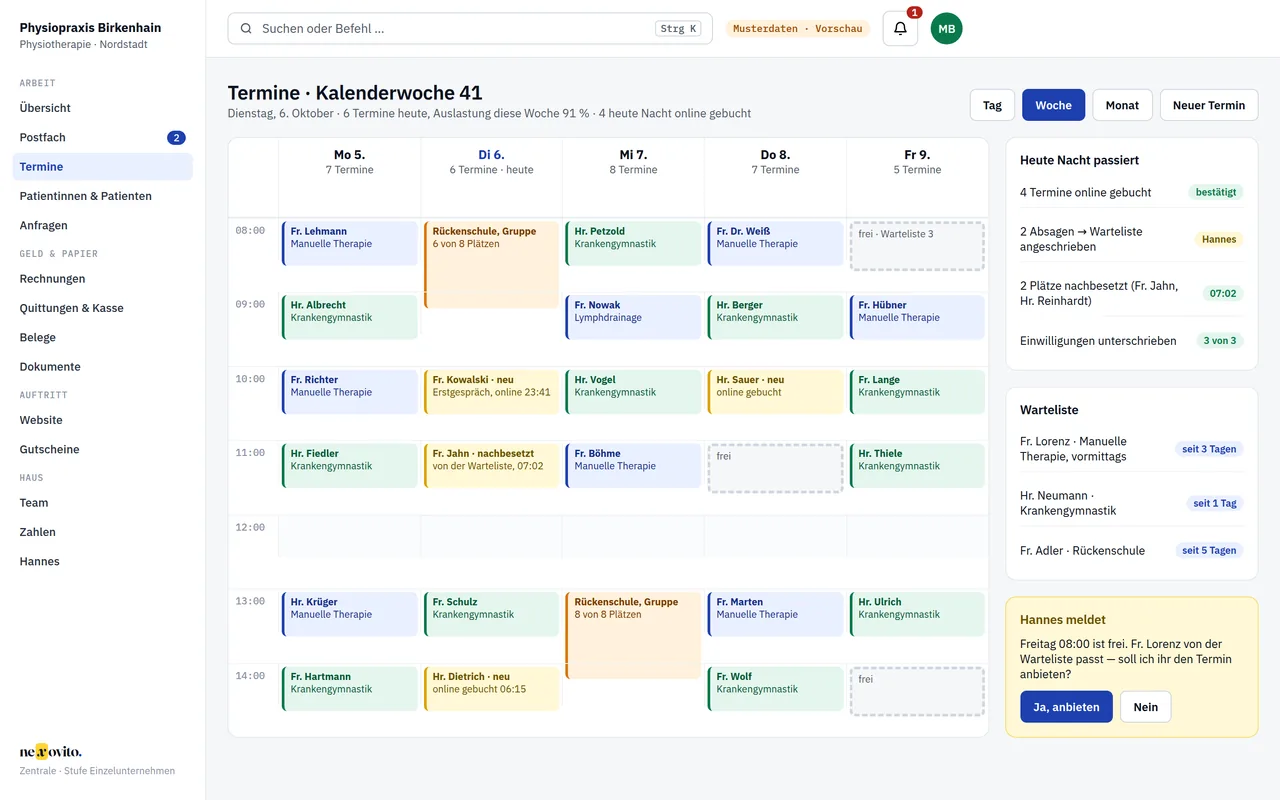 Kalender einer Praxis — Ansicht mit Musterdaten der Nexo Musterdruckerei